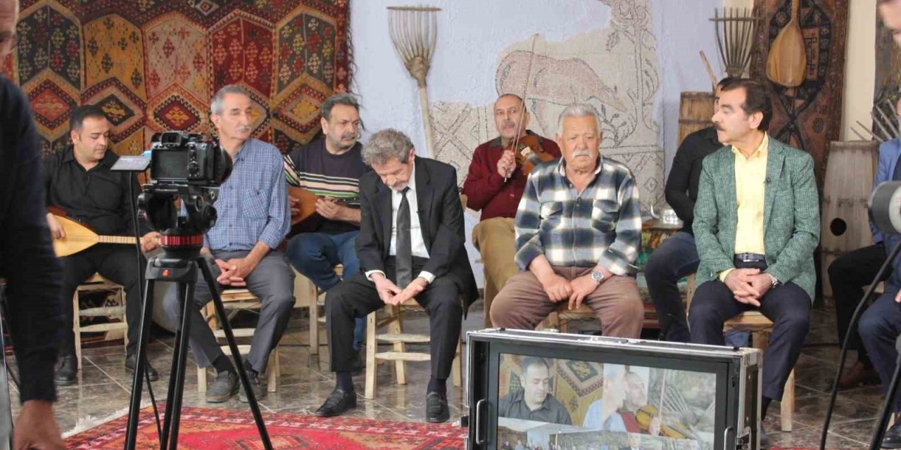 Polat’ın kayıp türküleri keşfediliyor