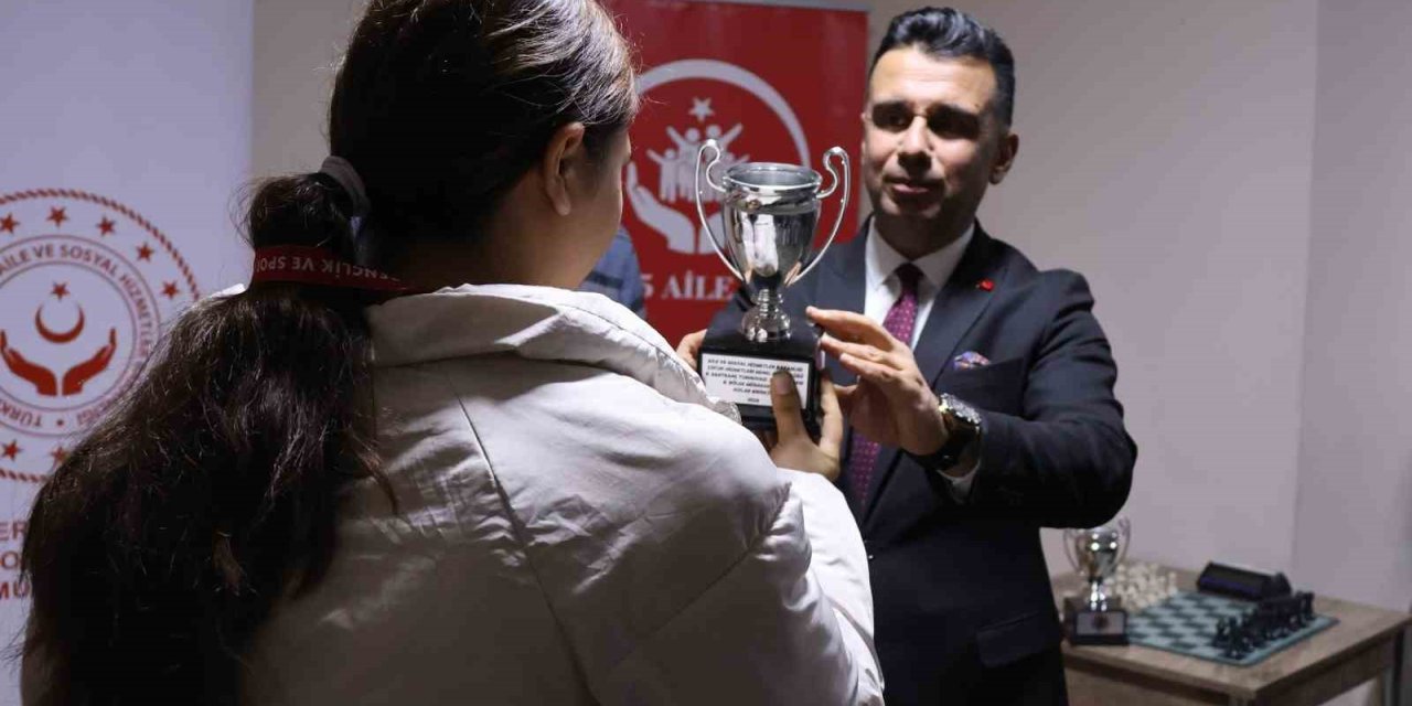 Aile yılı kapsamında satrançta büyük heyecan