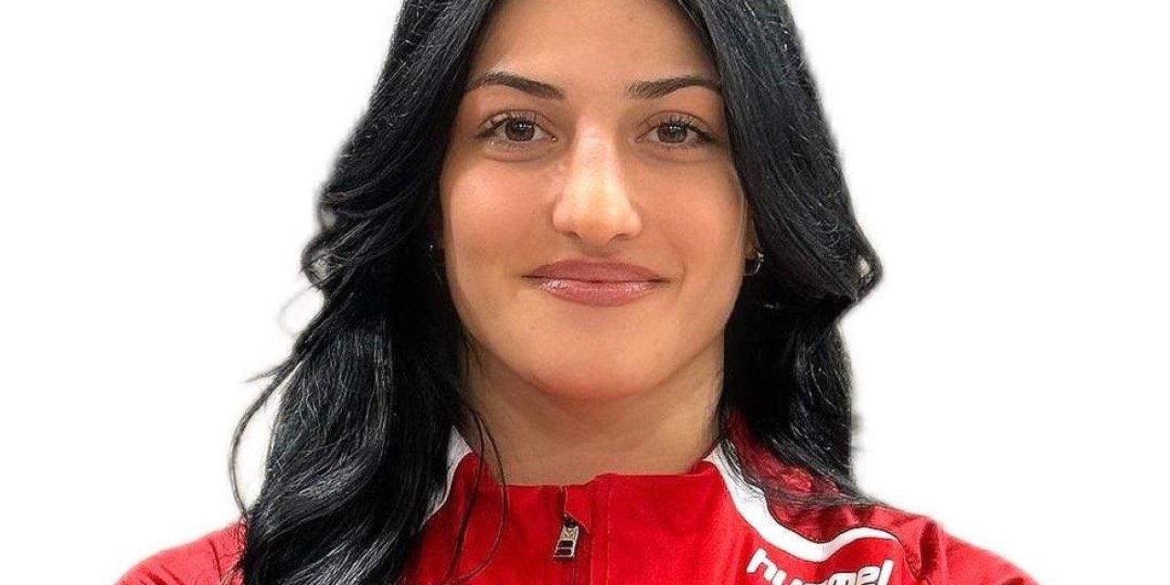 Erzincanlı milli güreşçi Kamaloğlu gümüş madalya kazandı