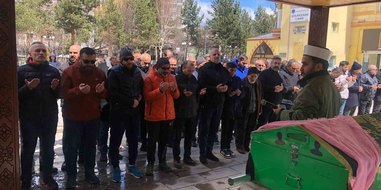 Güven Uşun’un anne acısı