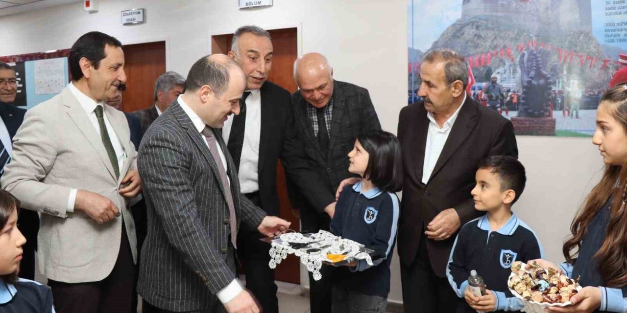 Öğrencilerin projeleri şenlikte görücüye çıktı