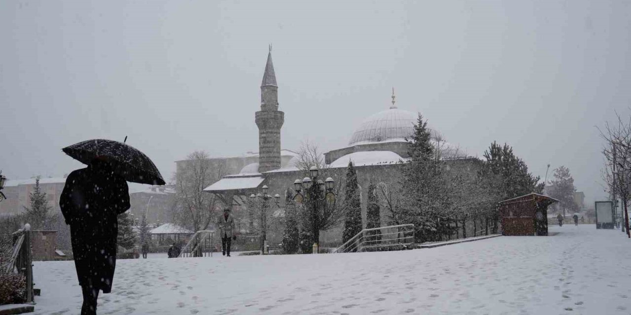 Meteorolojiden kuvvetli yağış uyarısı