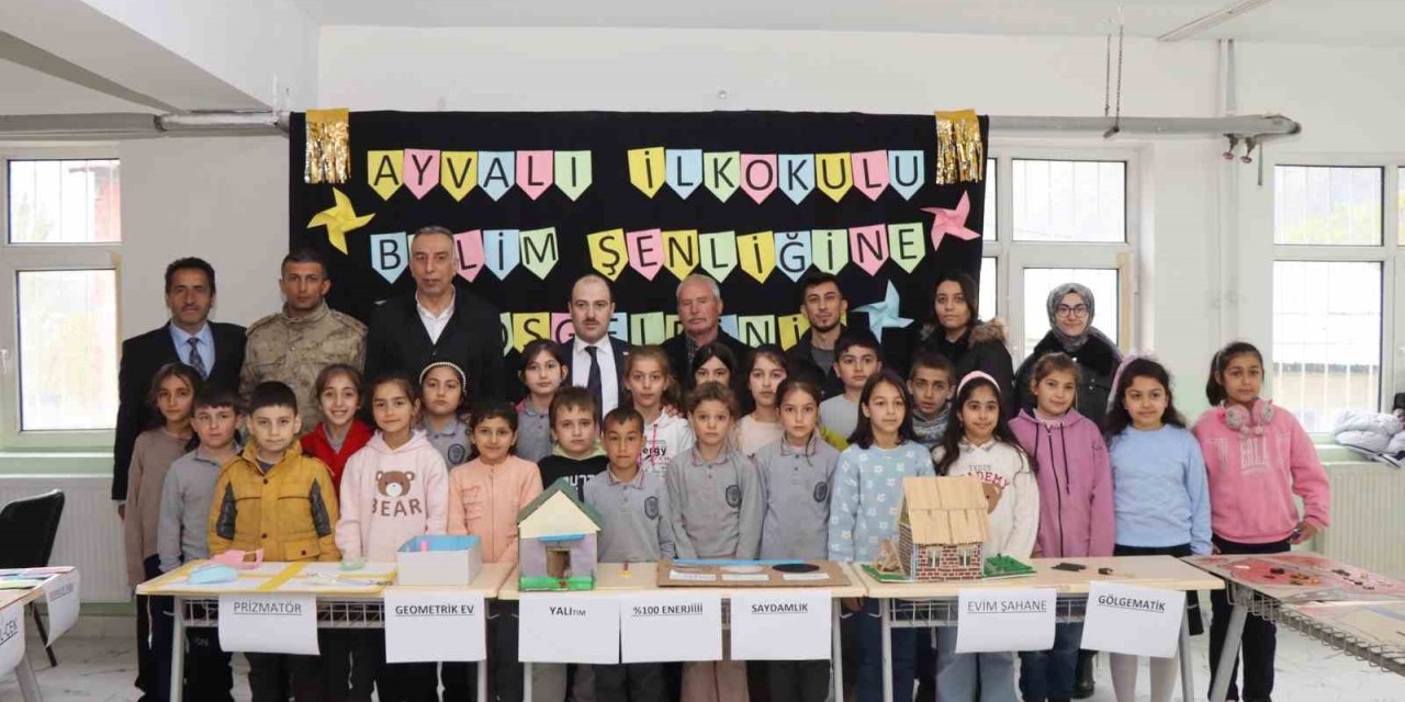 Oltu Ayvalı İlkokulu’nda bilim şenliği coşkusu