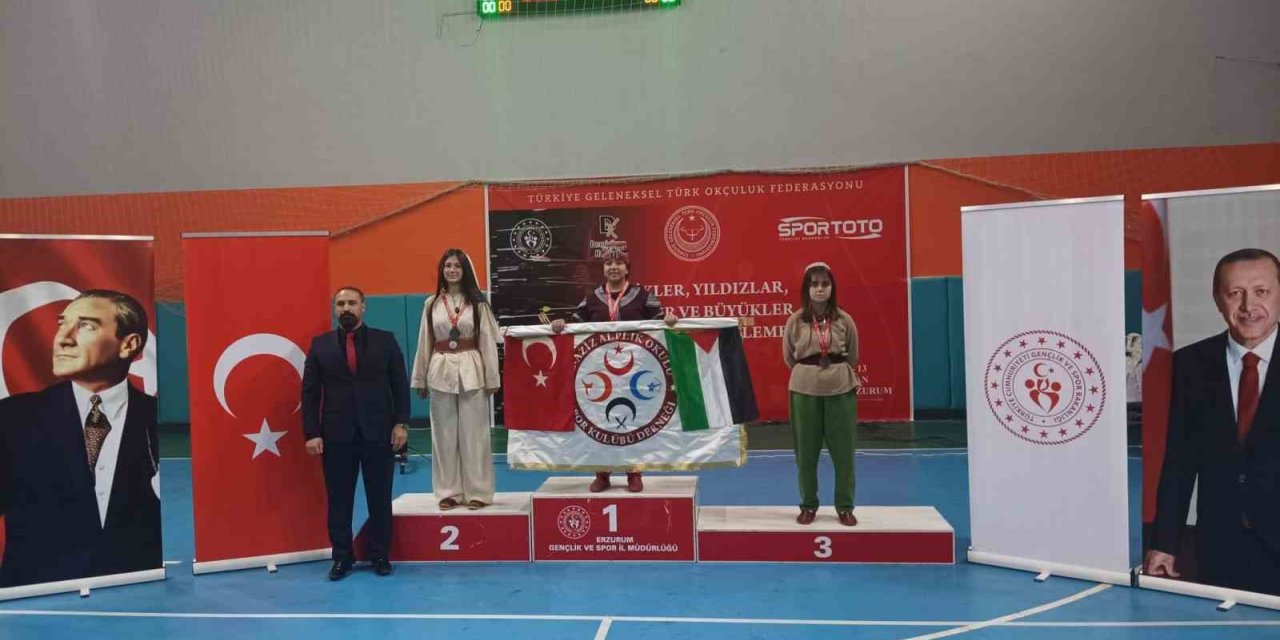 Elazığlı kemankeşlerden Erzurum’da büyük başarı