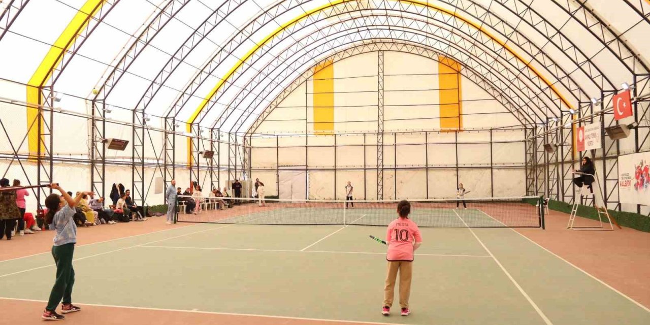 Elazığ’da tenis müsabakaları tamamlandı