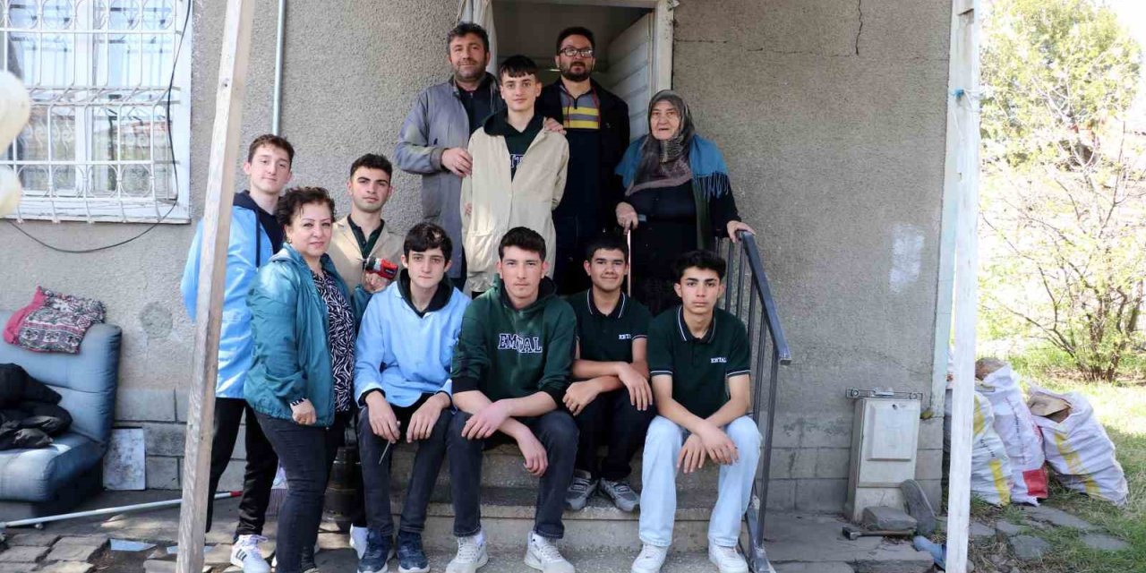 Erzincan’da meslek lisesi öğrencileri iyilik mesaisinde