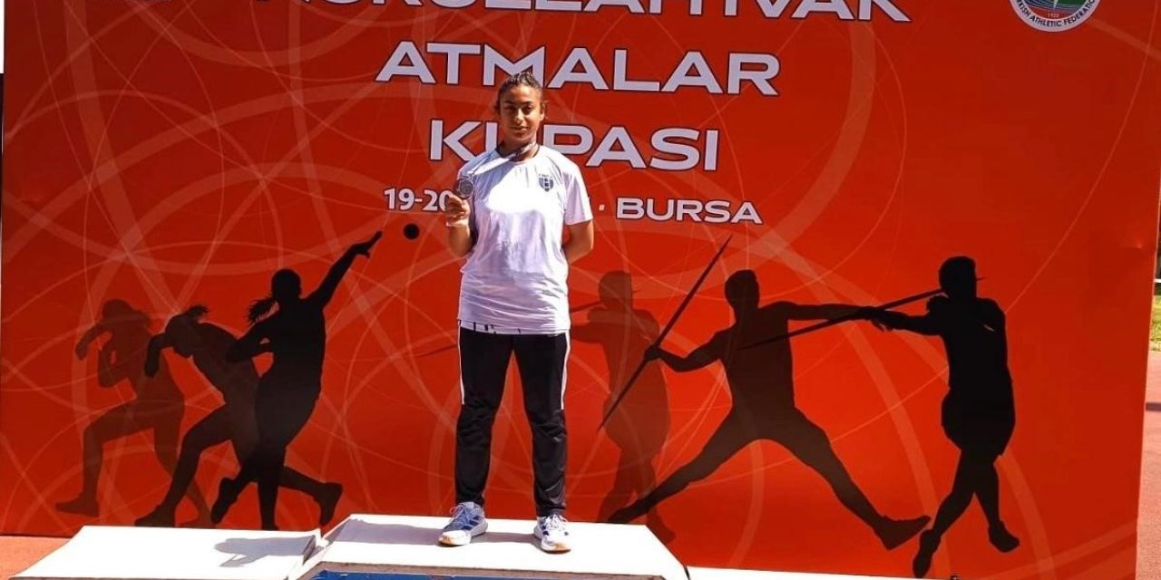 Elazığlı sporculardan atletizmde büyük başarı