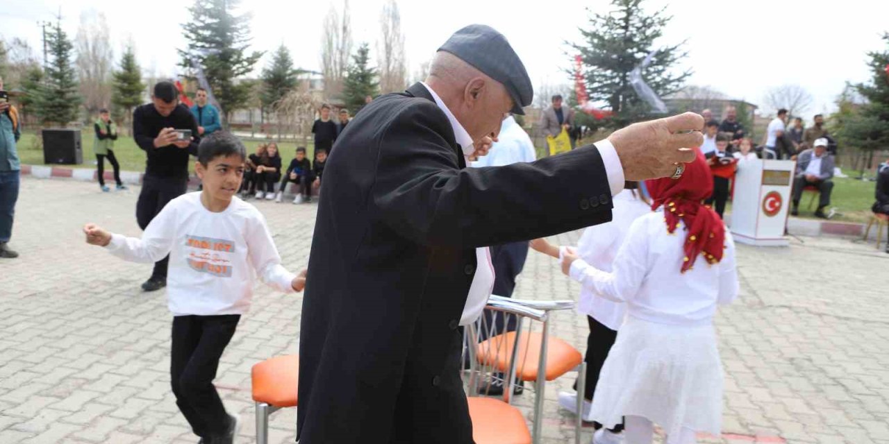 Ağrı’da nesiller buluştu