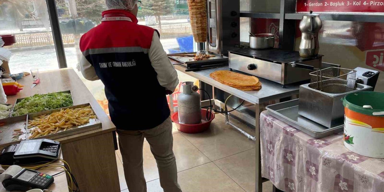 Erzurum’da tavuk dönercilere denetim