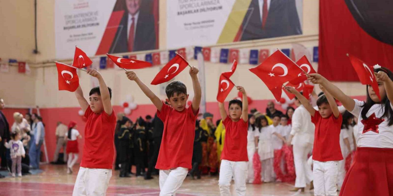Ardahan’da 23 Nisan coşkusu