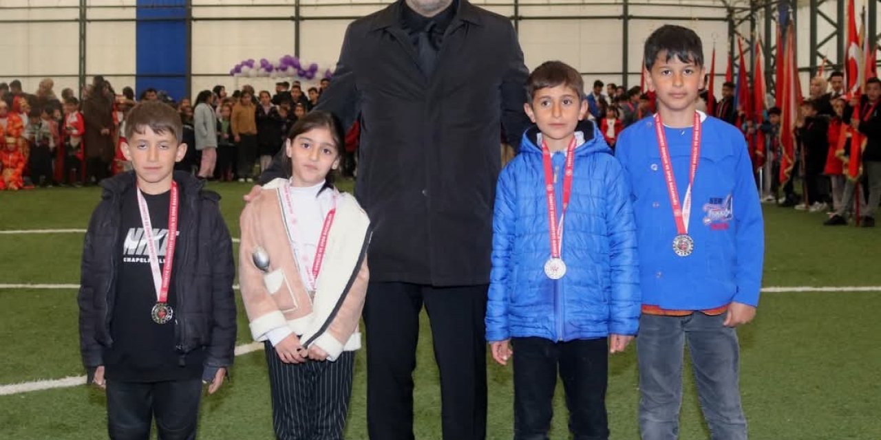 23Nisan Tutak’ta coşkuyla kutlandı