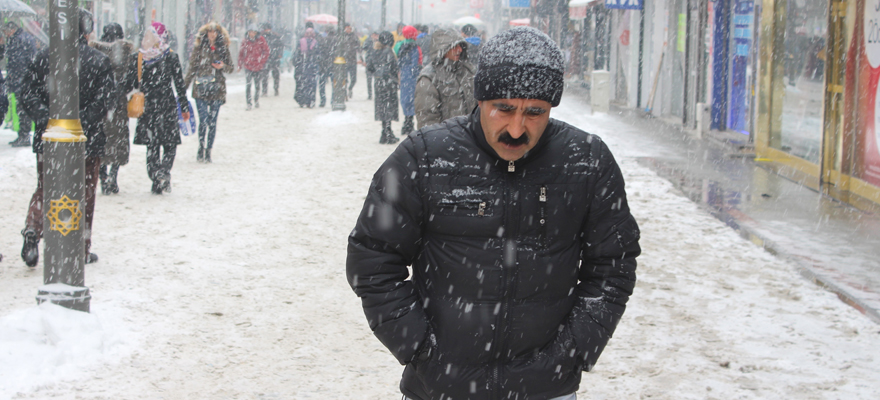 Kars'a kar uyarısı!