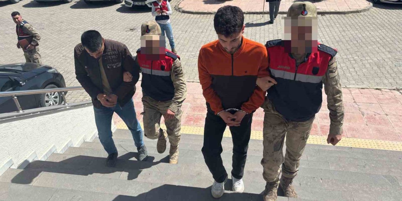 Bitlis’te göçmen kaçakçılığı yapan 4 organizatör tutuklandı