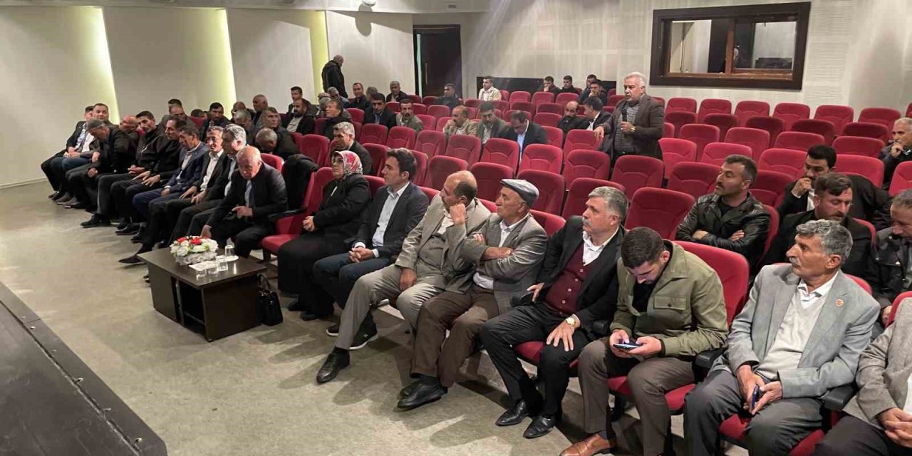 Malazgirt’te ‘Köylere Hizmet Götürme Birliği Encümen Seçimi’ yapıldı