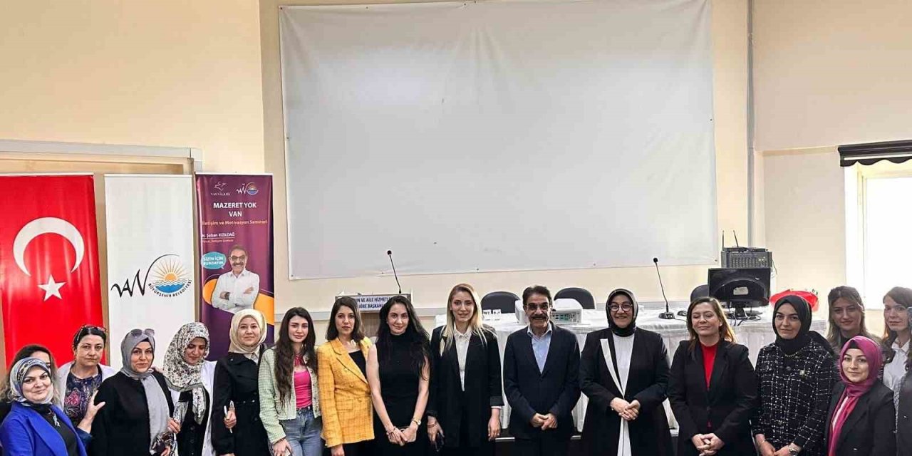 ’Her Şeye Rağmen, Mazeret Yok Çıkış Var Van’ semineri düzenlendi