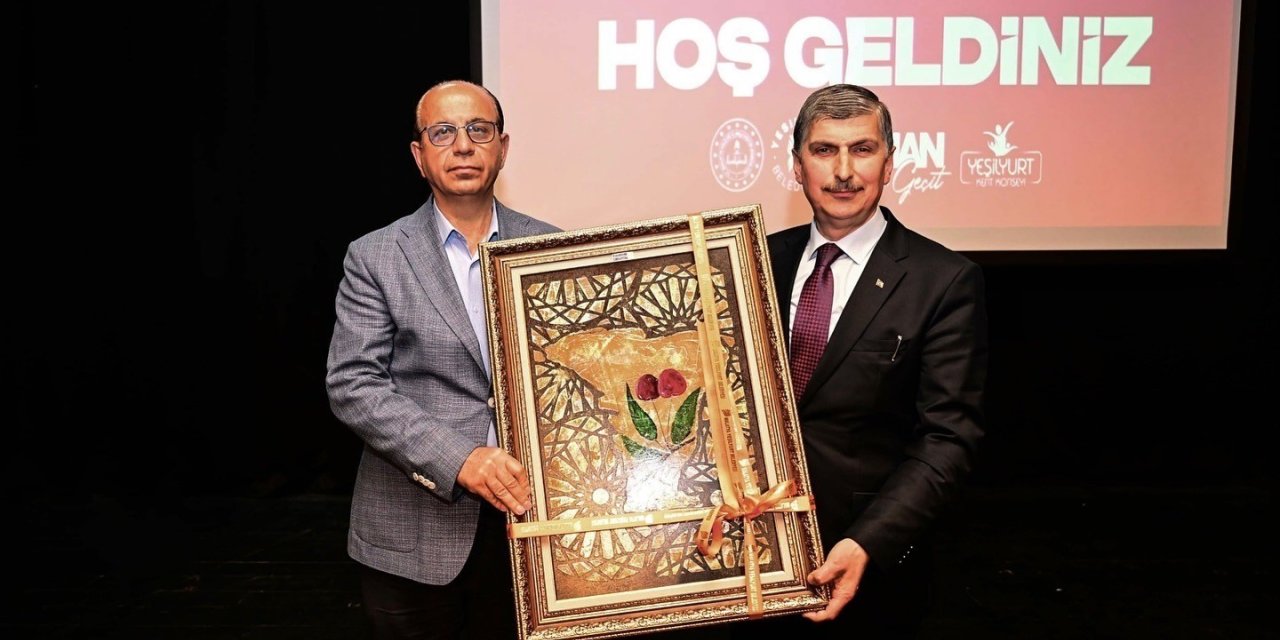 Yeşilyurt Belediyesi’nden Mehmet Akif Ersoy’u anlama etkinliği