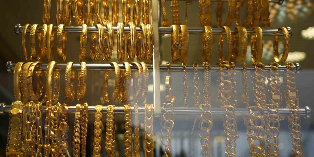 Altındaki fiyat artışına inat maliyetine satış başlattı