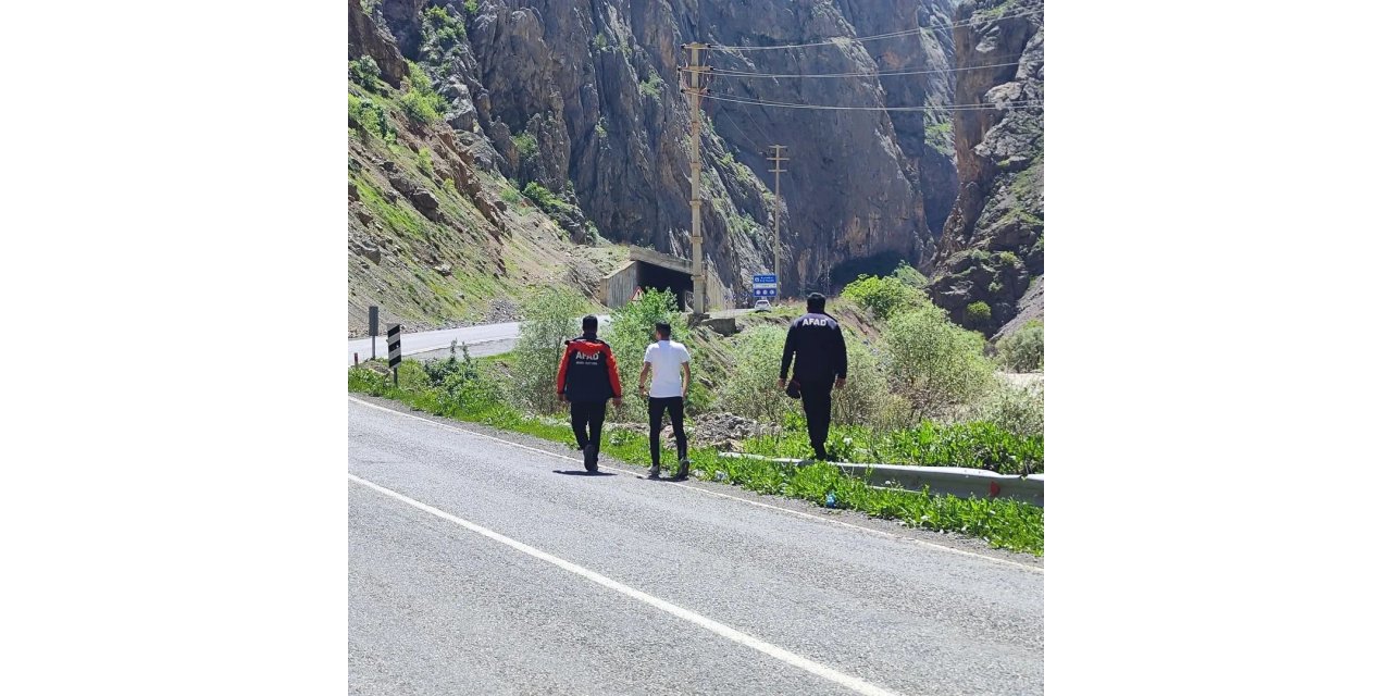 Hakkari’de 20 gündür kayıp kadını arama çalışmaları sürüyor