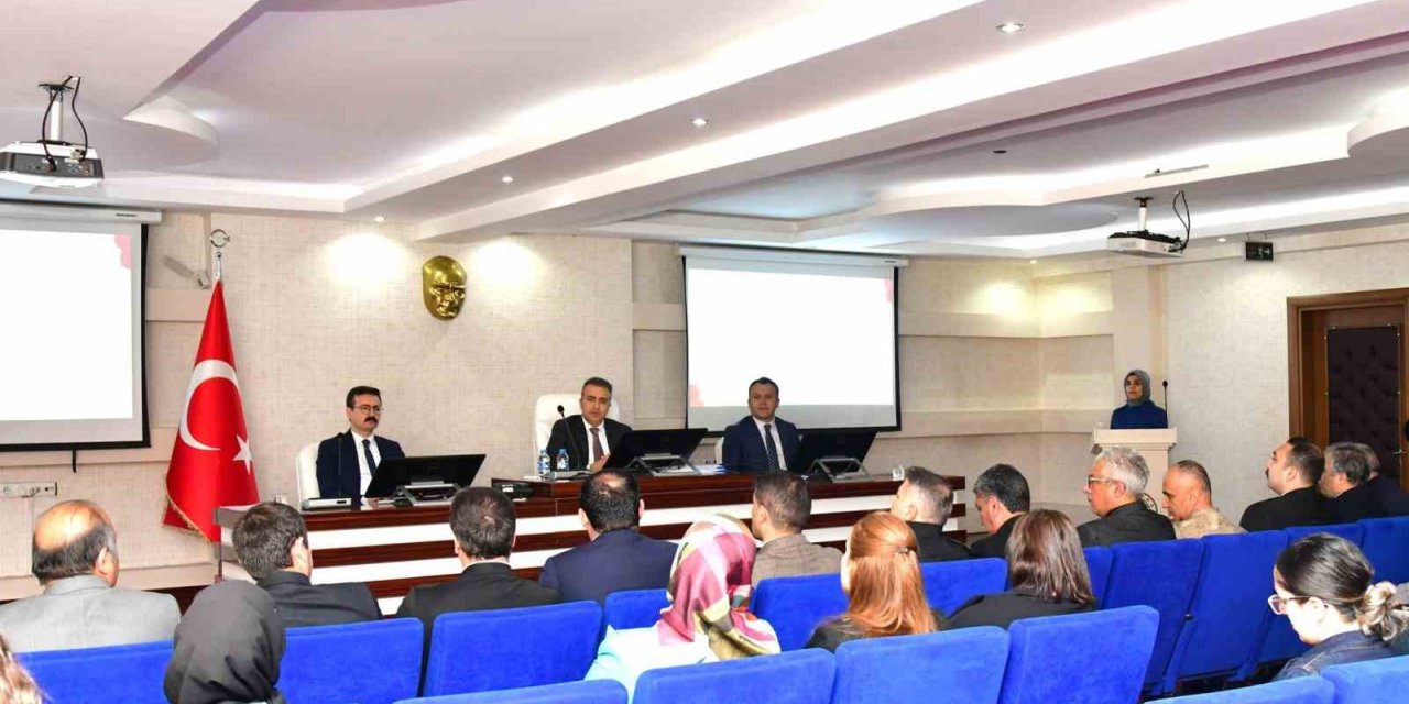 Ardahan’da Kadına Yönelik Şiddetle Mücadele Koordinasyon toplantısı yapıldı