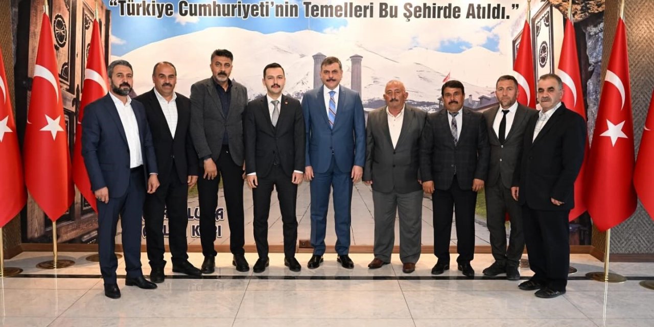 Vali Çiftçi, muhtarları kabul etti