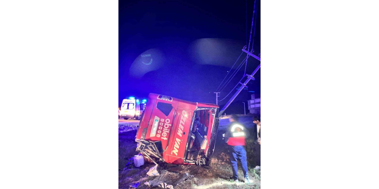 Van’da yolcu otobüsü kazası: 33 yaralı