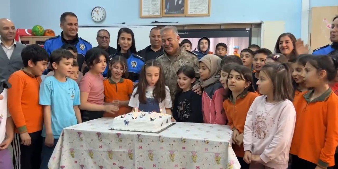 İl Emniyet Müdürü Turgay’dan kendisini doğum gününe davet eden öğrenciye sürpriz