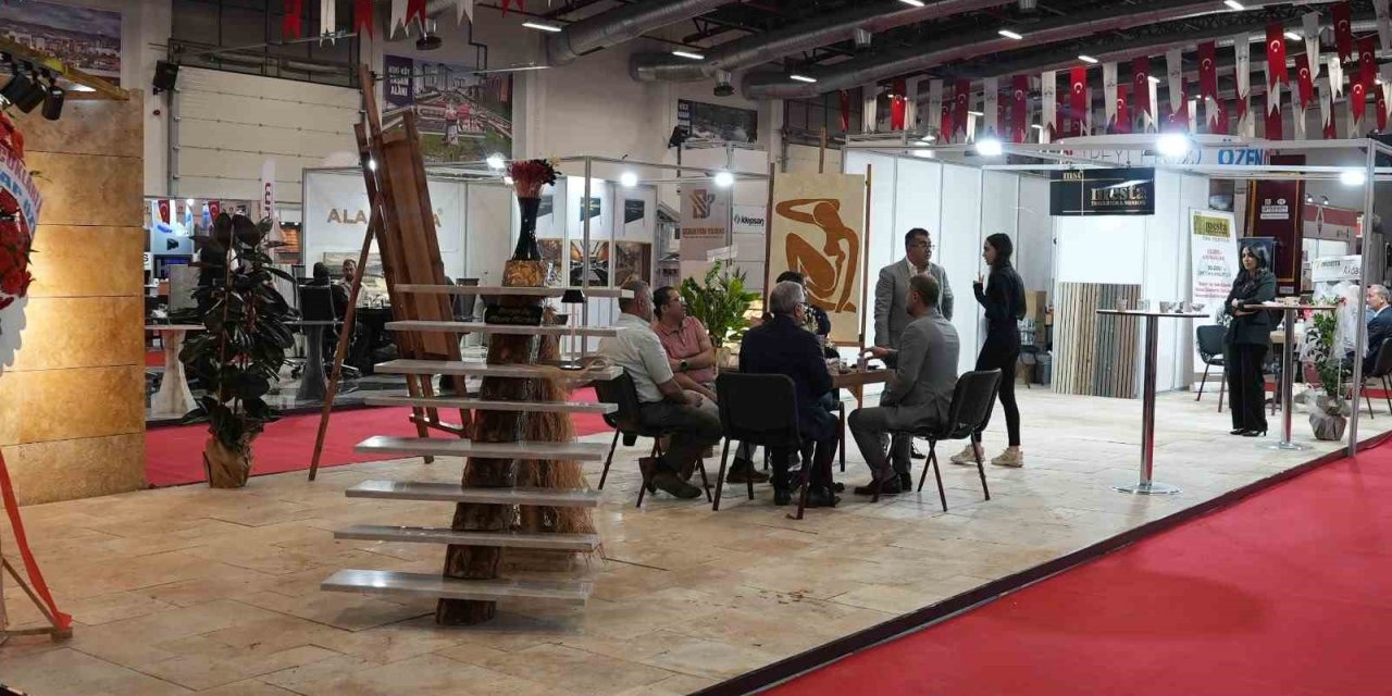 Elazığ’da İnşaat Fuarı kapılarını ziyaretçilere açtı