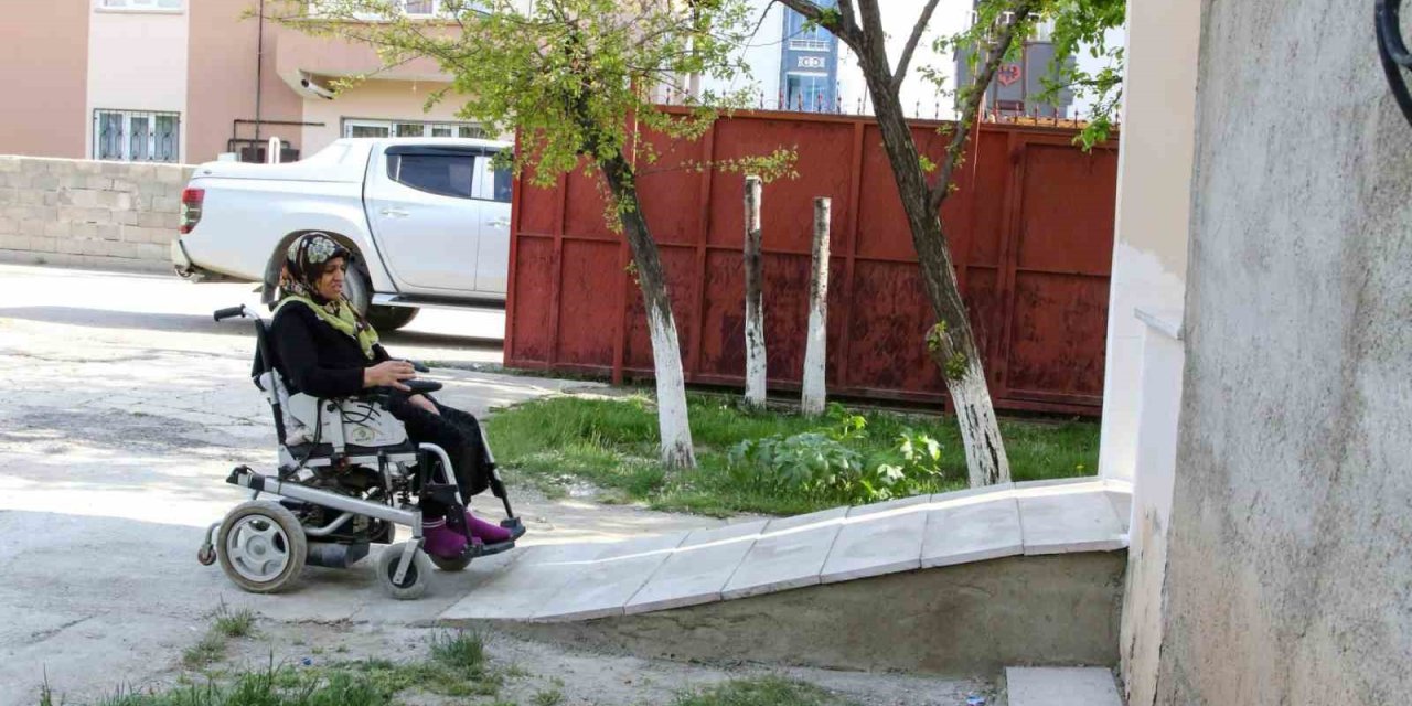 Van Büyükşehir Belediyesinden engelli vatandaşın hayatına sevgi dolu dokunuş