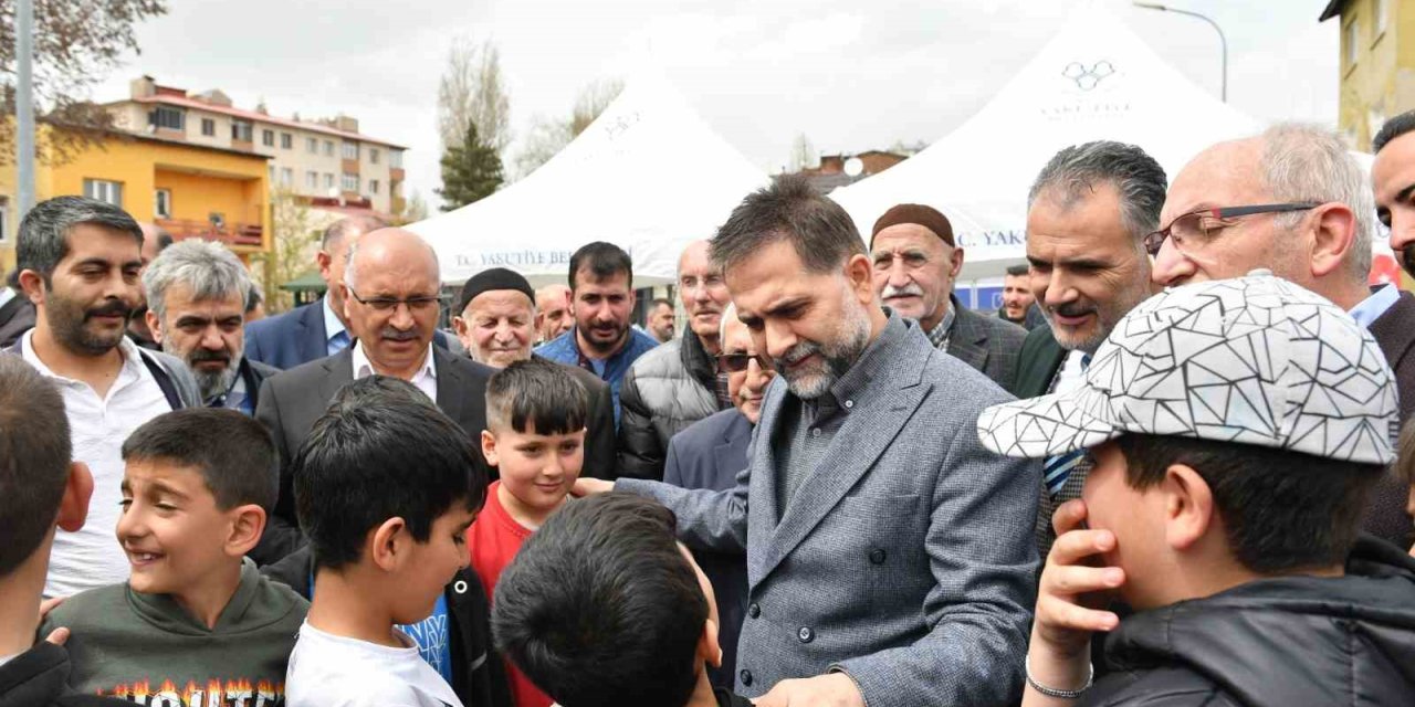 Başkan Uçar; "AK Parti Belediyeciliği gönüllere dokunmaktır"