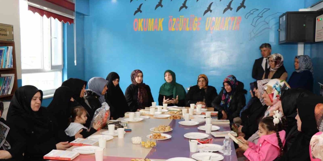 Bu defa veliler kitap okudu