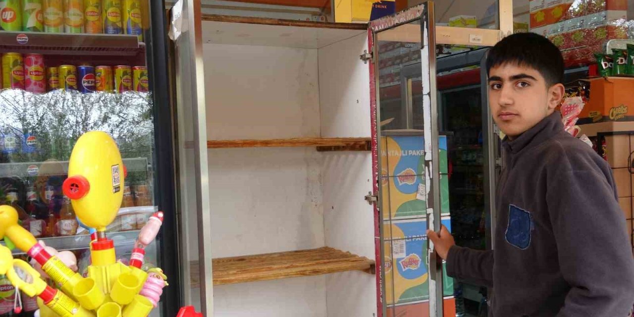 Van’da market ve bakkalların ekmek dolapları boş kaldı