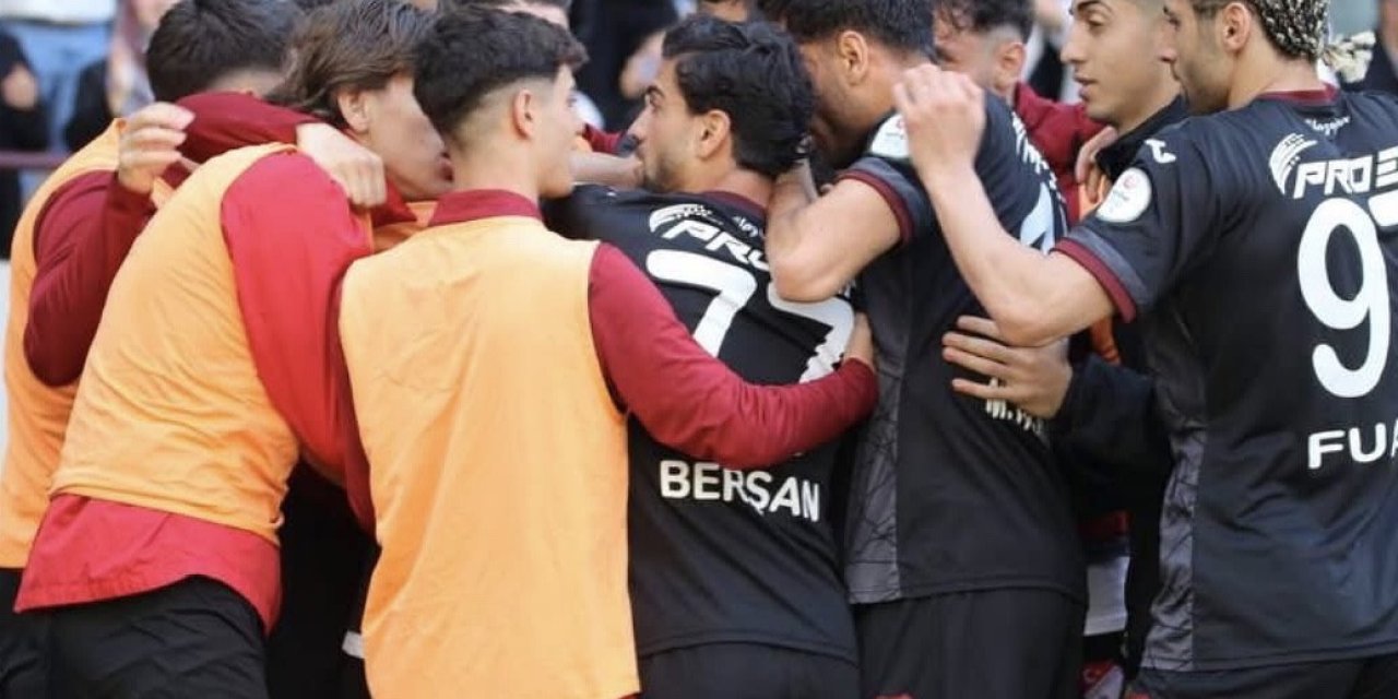 Elazığspor ligi 2. bitirdi