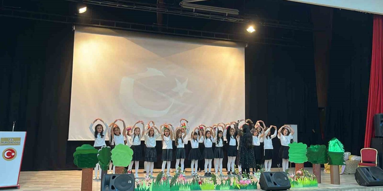 Ağrı’da "Oyunlarla Dil Öğreniyorum" projesi kapsamında renkli etkinlikler