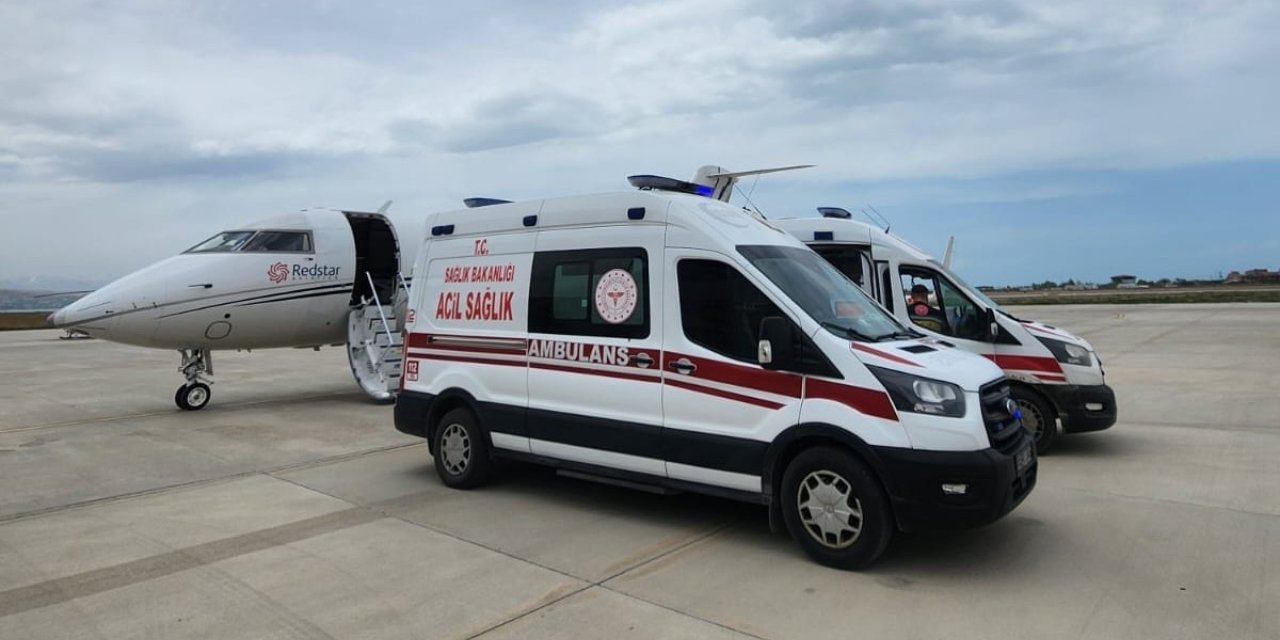 Aort koarktasyon hastası bebek uçak ambulansla İstanbul’a sevk edildi
