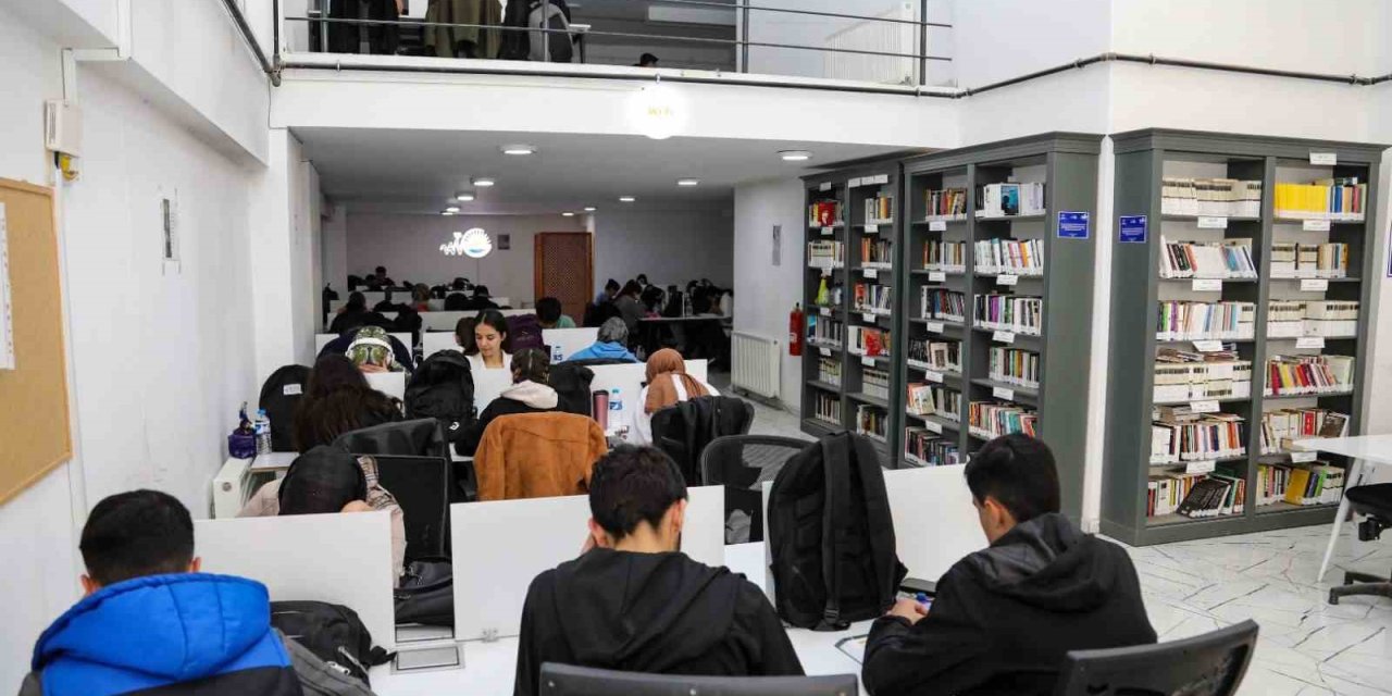 Van Büyükşehir Belediyesinin etüt merkezleri öğrencilerin hizmetinde