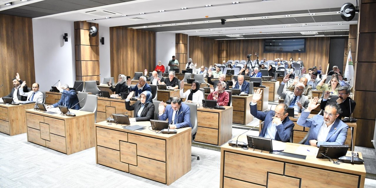 Yeşilyurt Belediye Meclisi, 32 maddeyi karara bağladı