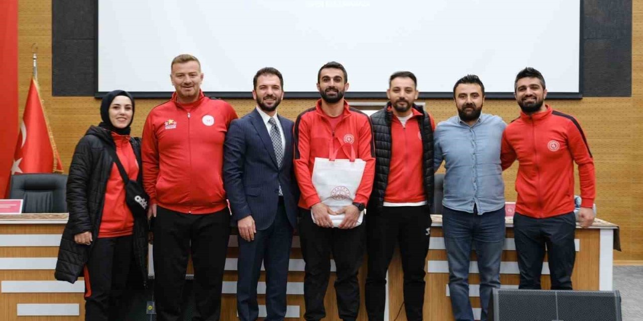 GSİM antrenörelerine bilgi yarışması