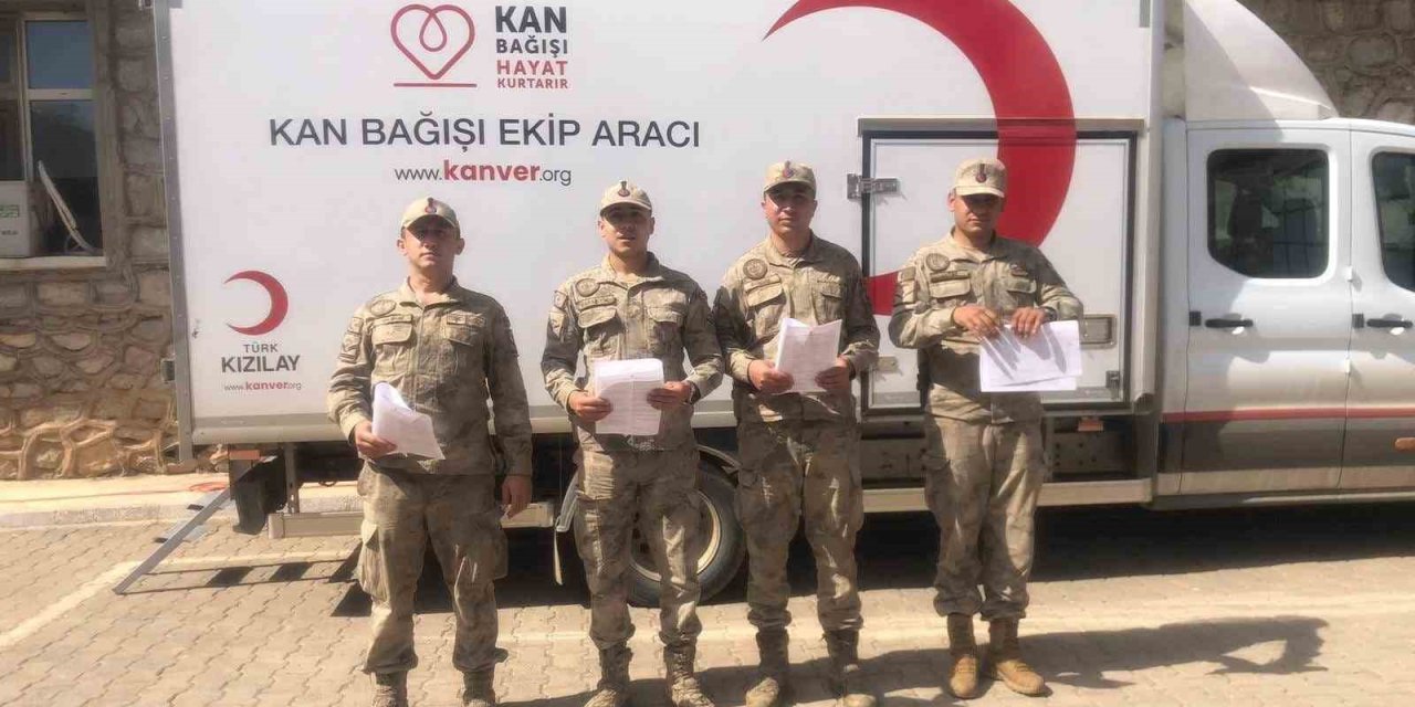 Jandarmadan kan bağışı