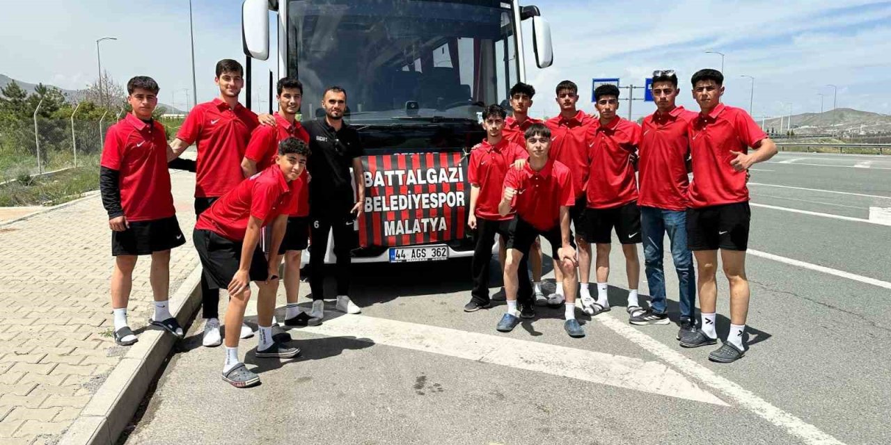 Battalgazi Belediyesi’nin spor yatırımları meyvesini veriyor