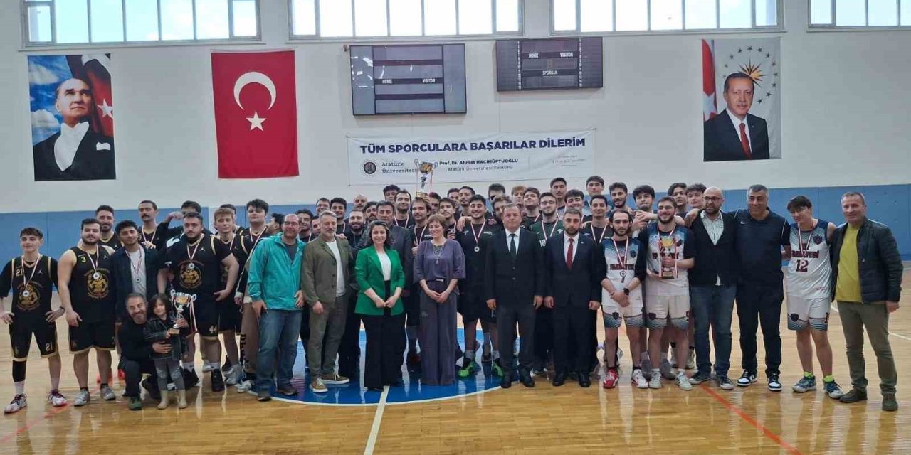 Atatürk Üniversitesi, spor alanındaki başarılarıyla göz dolduruyor