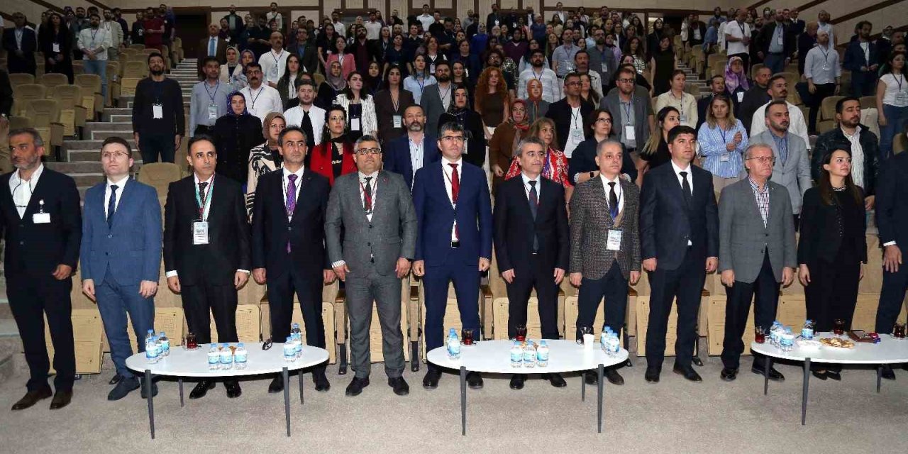 Erzurum’da "Beyin ölümü tespiti ve donör bakımı farkındalık" sempozyumu düzenlendi