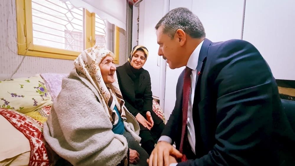 Vali Çiftçi: "Annelerin hakkı, hiçbir şekilde ödenmez"