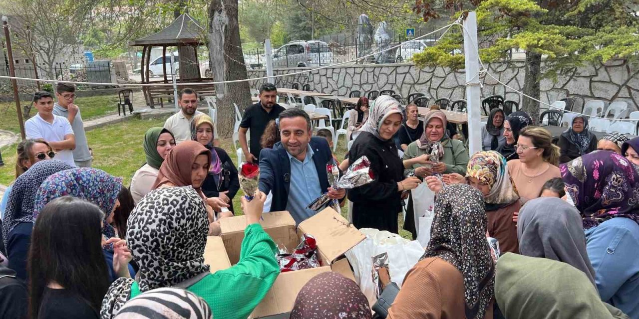Akçadağ’da Anneler Günü etkinliği