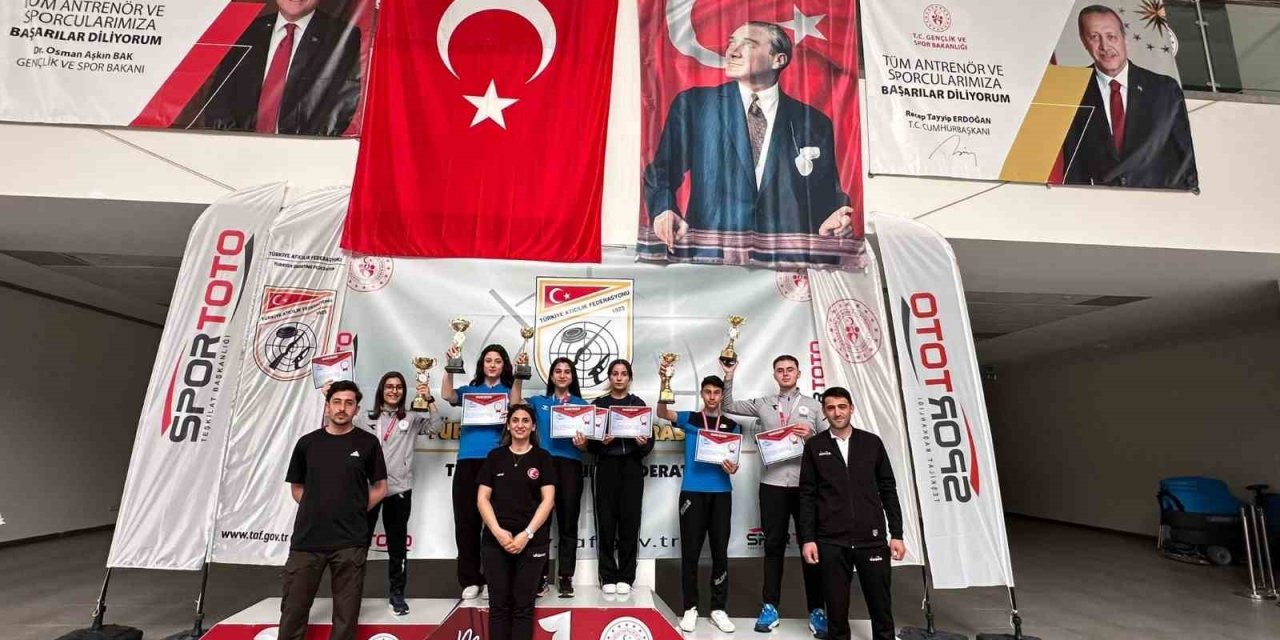 Erzincanlı atıcılardan 5 madalya