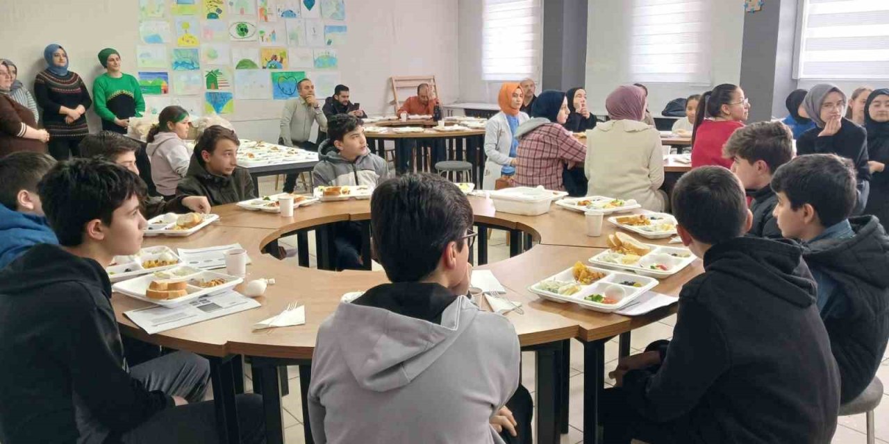 İbrahim Hakkı Kubilay İmam Hatip Ortaokulu başarılarıyla göz dolduruyor