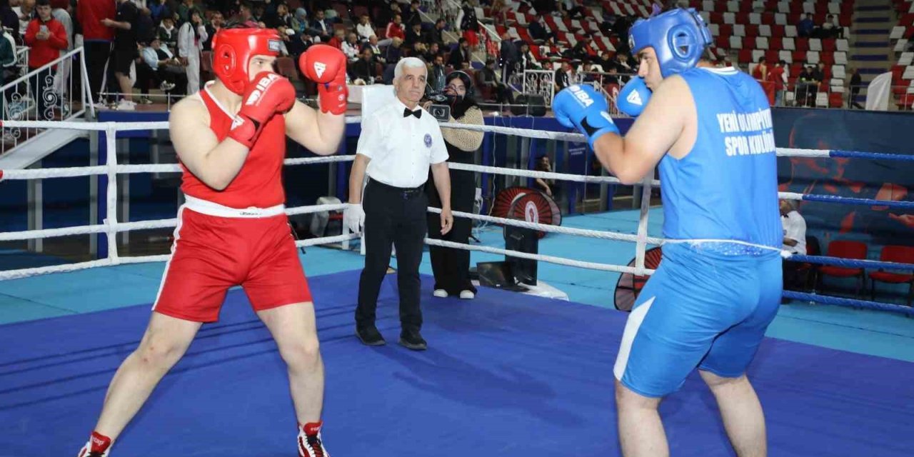 Ağrı’da 428 sporcu madalya için yumruk sallayacak