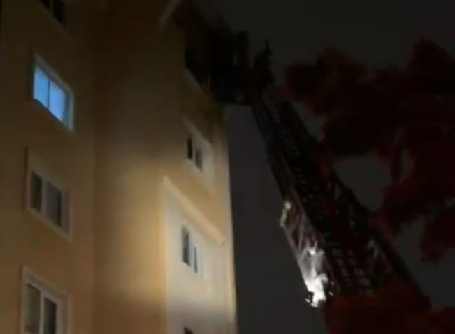 Malatya’da apartman yangını: Hamile kadın ve eşi hastaneye kaldırıldı