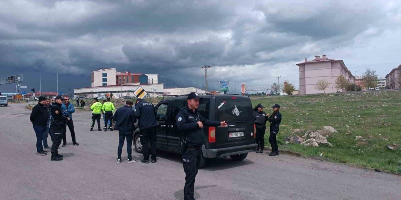 Kars’ta okul çevreleri polislere emanet