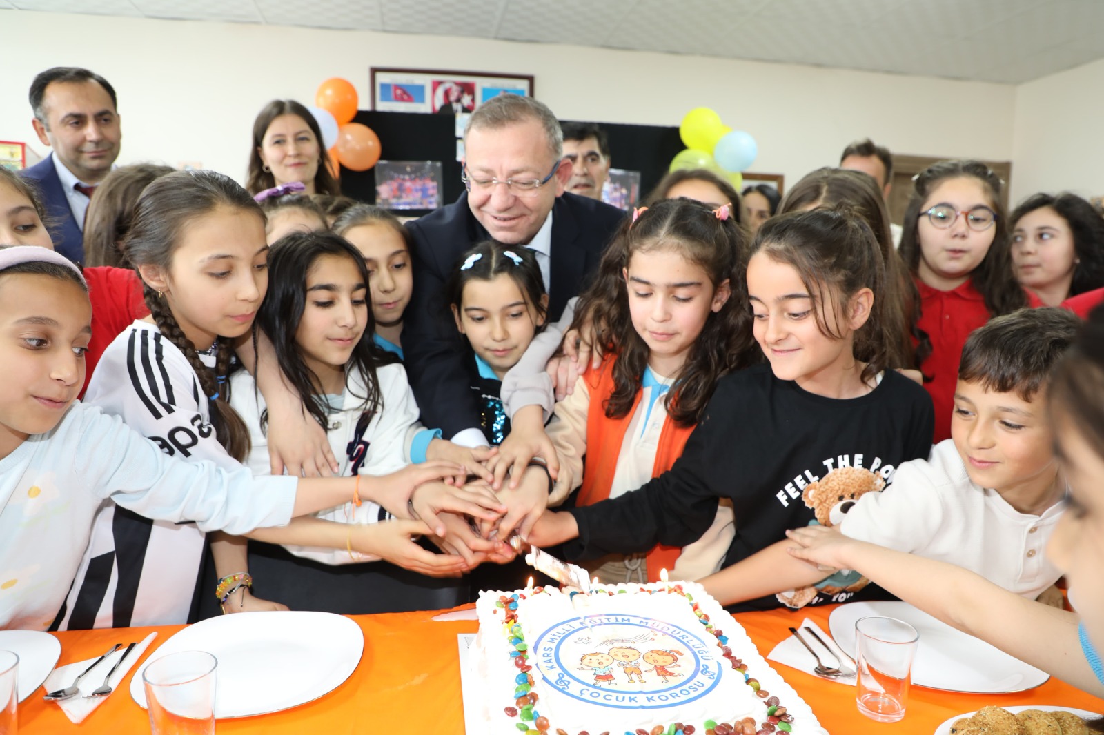 Kars Valisi Ziya Polat’ın okul ziyaretleri sürüyor