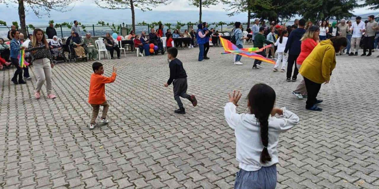 Elazığ’da 9. Geleneksel Uçurtma Şenliği